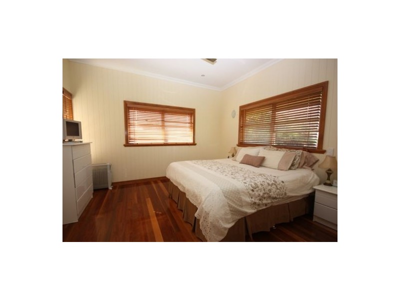 86 Bundah Street, Camp Hill QLD 4152