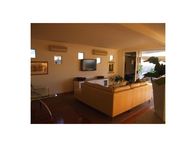 37 dagmar, Holland Park QLD 4121