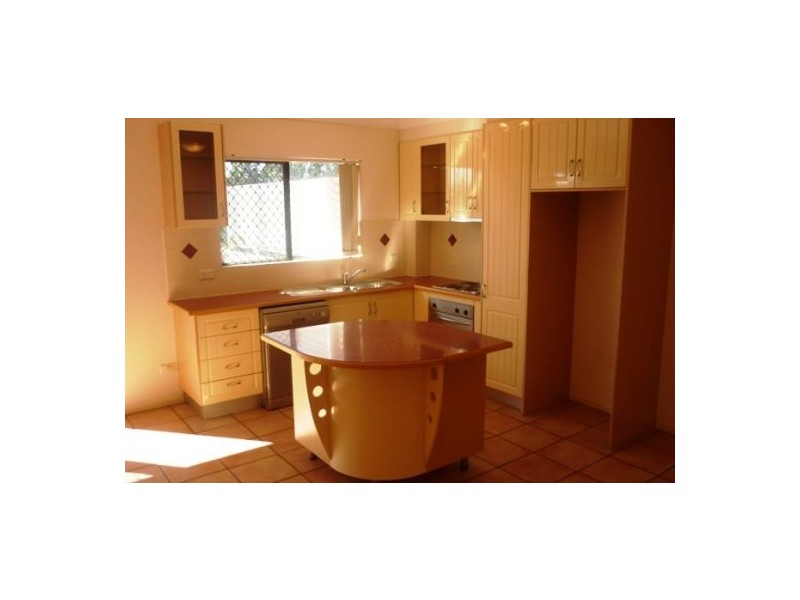 8/192 Juliette Street, Greenslopes QLD 4120