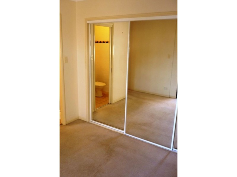 8/192 Juliette Street, Greenslopes QLD 4120