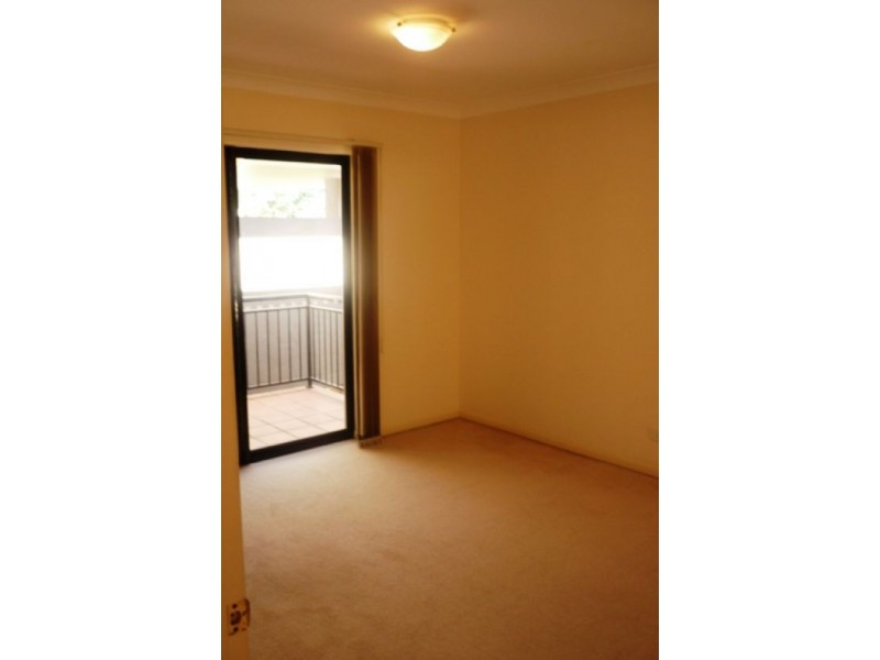 8/192 Juliette Street, Greenslopes QLD 4120