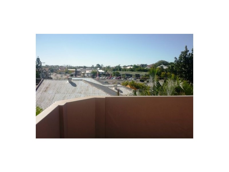 8/192 Juliette Street, Greenslopes QLD 4120