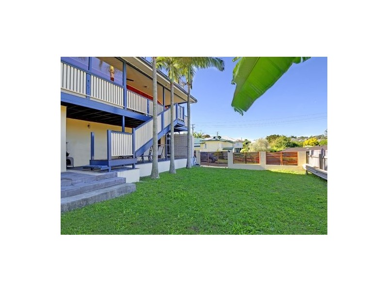 35 Plimsoll Street, Greenslopes QLD 4120