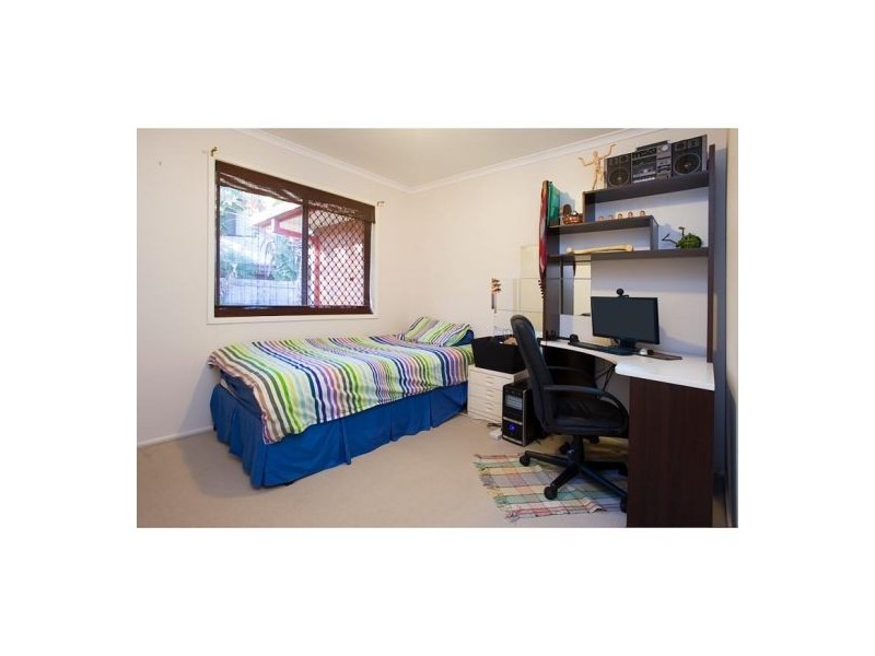 15 Leru St, Mansfield QLD 4122