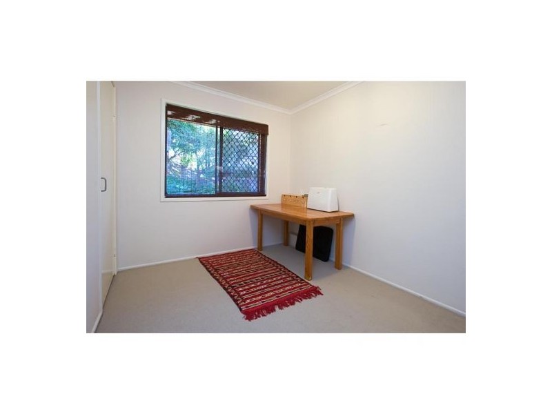 15 Leru St, Mansfield QLD 4122