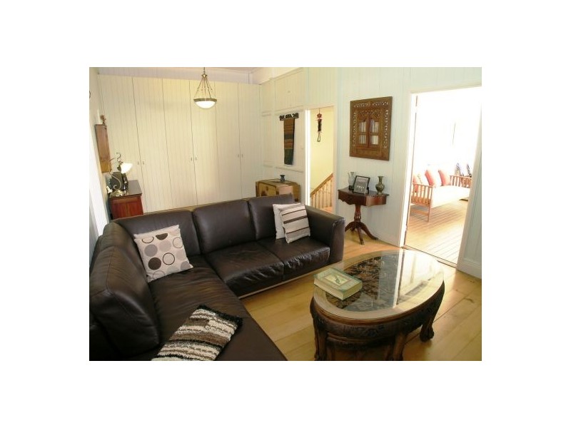 2-21 Dansie Street, Greenslopes QLD 4120