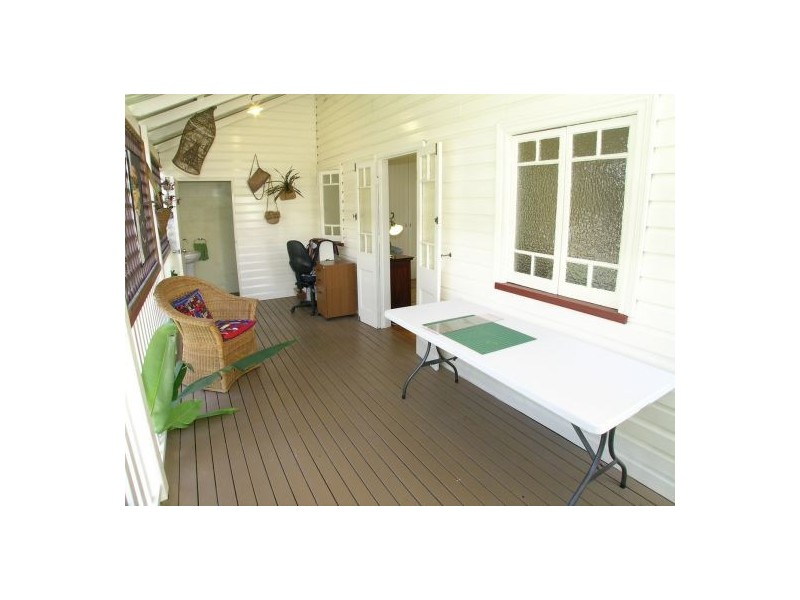 2-21 Dansie Street, Greenslopes QLD 4120