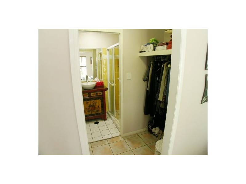 2-21 Dansie Street, Greenslopes QLD 4120