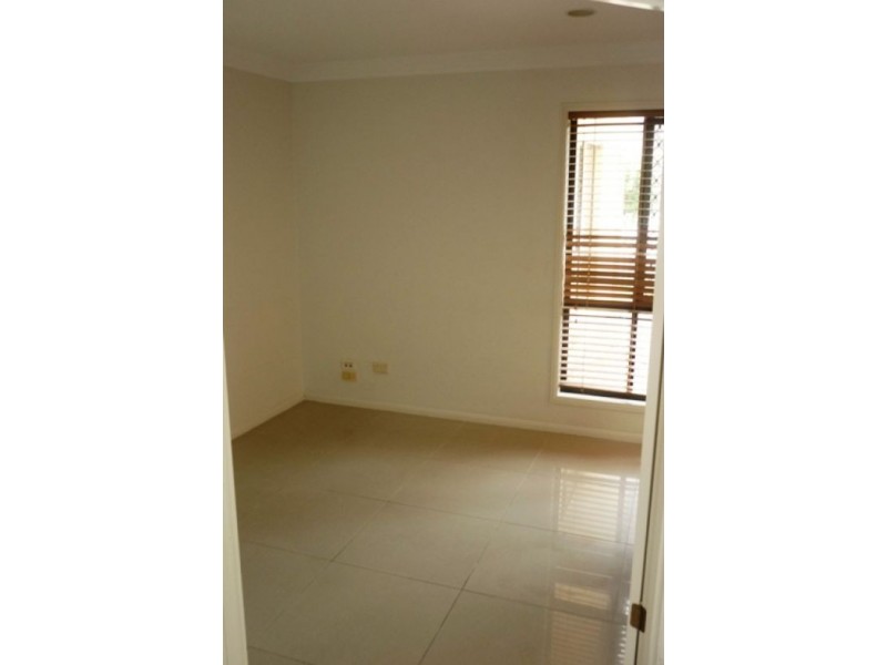 1/80 Plimsol Street, Greenslopes QLD 4120