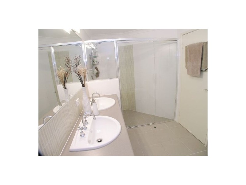 19 Allamanda Place, Mount Gravatt East QLD 4122