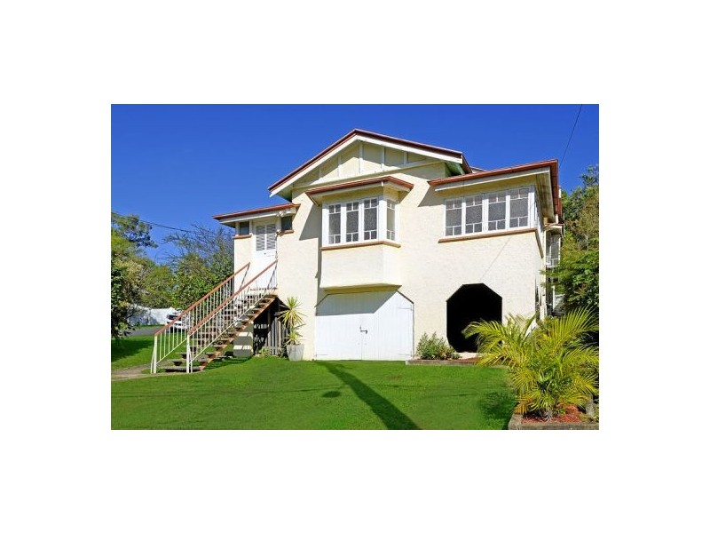 92 Lade Street, Coorparoo QLD 4151