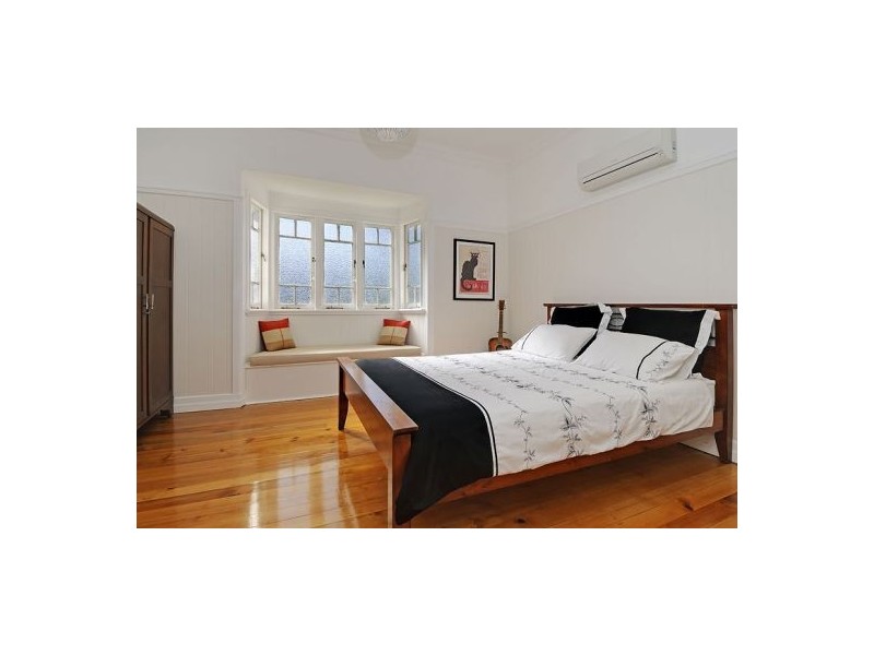 92 Lade Street, Coorparoo QLD 4151