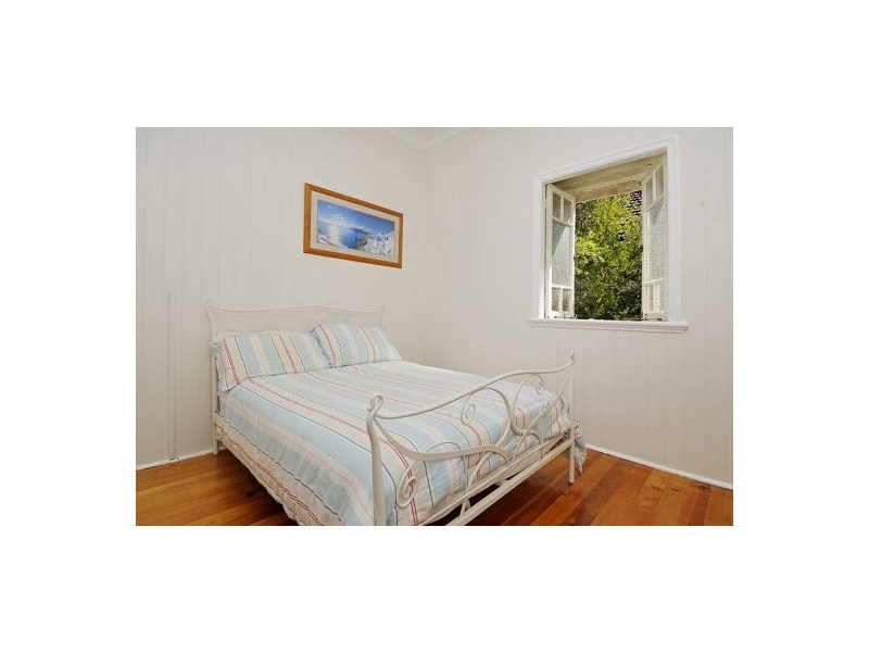 92 Lade Street, Coorparoo QLD 4151