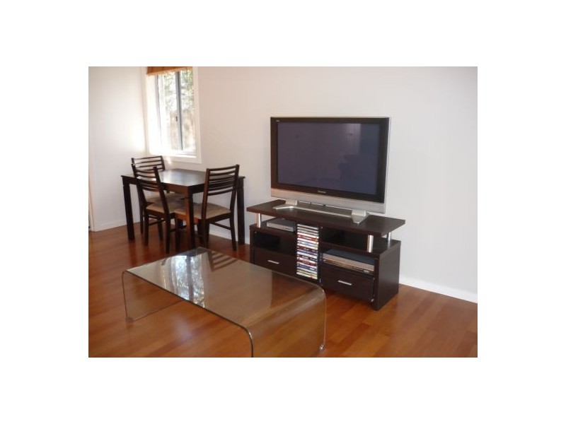 27 Bridwood Road, Holland Park QLD 4121