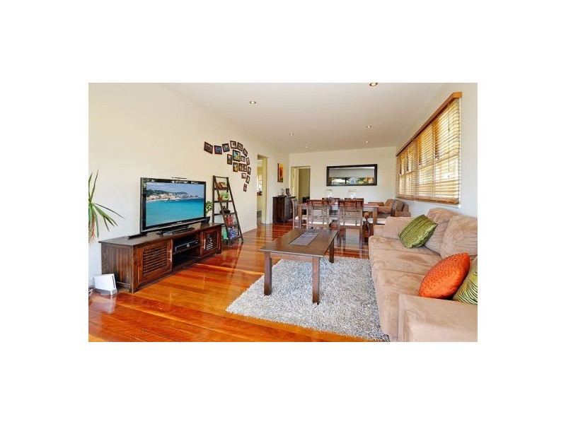 6 Diamond St, Holland Park QLD 4121