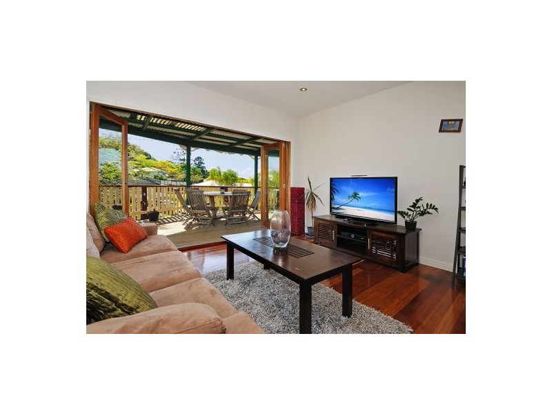 6 Diamond St, Holland Park QLD 4121