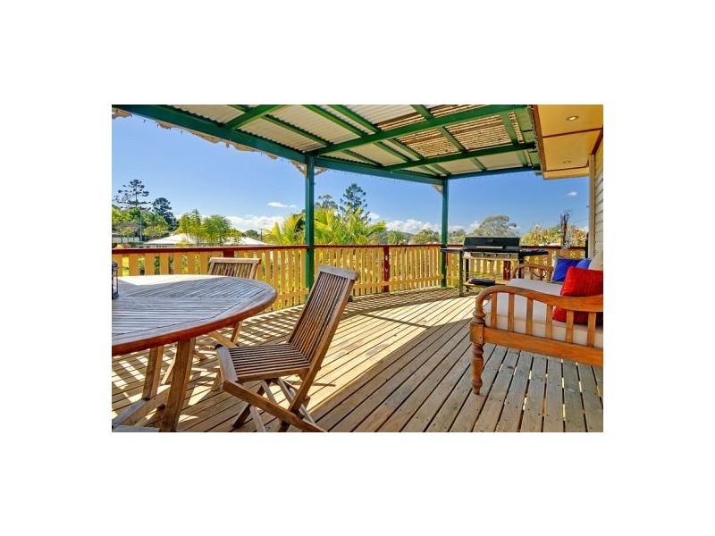 6 Diamond St, Holland Park QLD 4121