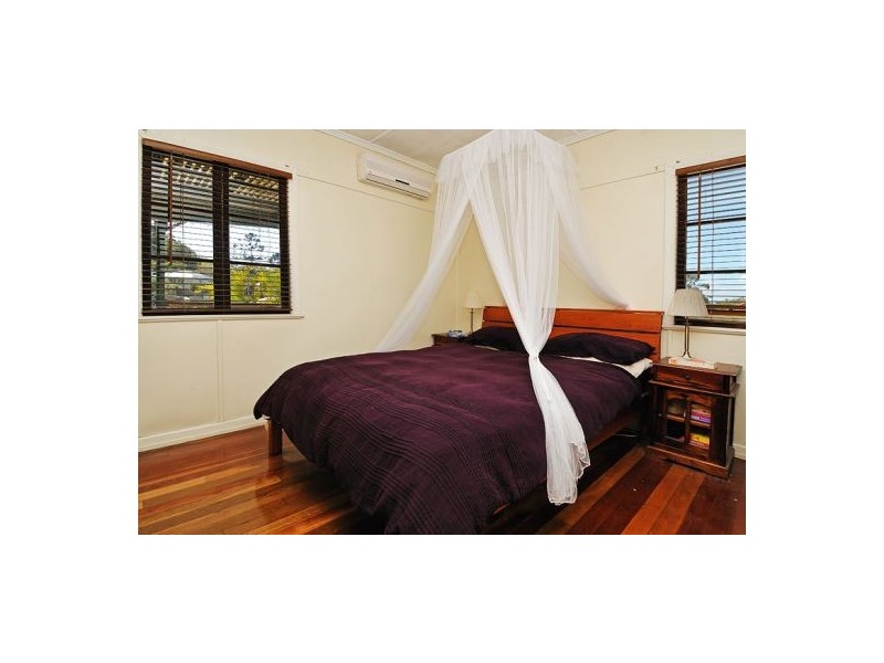 6 Diamond St, Holland Park QLD 4121