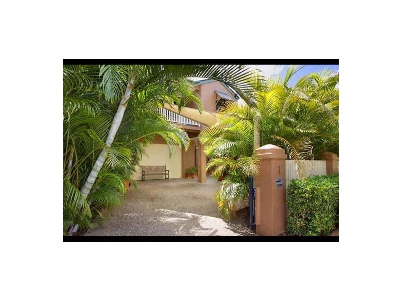 1 Isles Rd, Indooroopilly QLD 4068