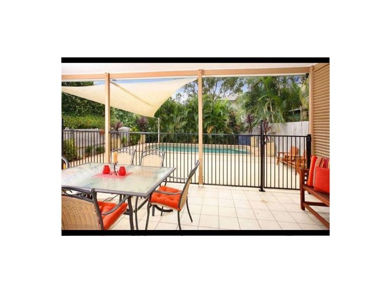 1 Isles Rd, Indooroopilly QLD 4068