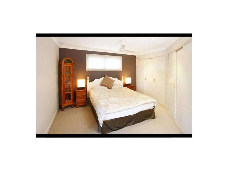 1 Isles Rd, Indooroopilly QLD 4068