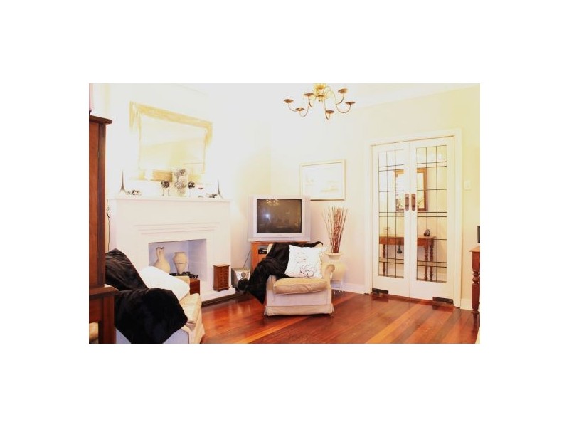 307 Chatsworth Road, Coorparoo QLD 4151