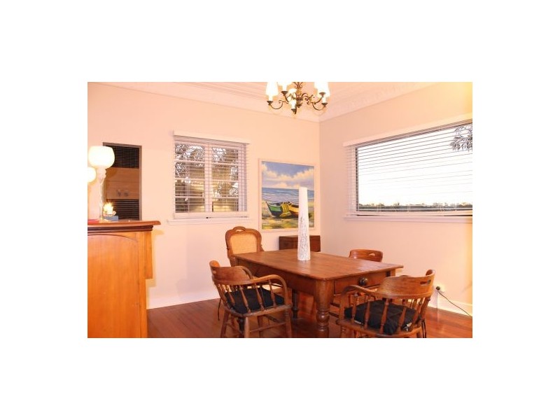 307 Chatsworth Road, Coorparoo QLD 4151