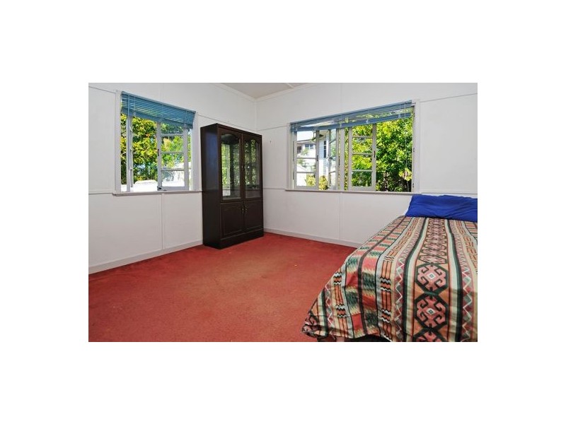 8 Summerville St, Carina Heights QLD 4152