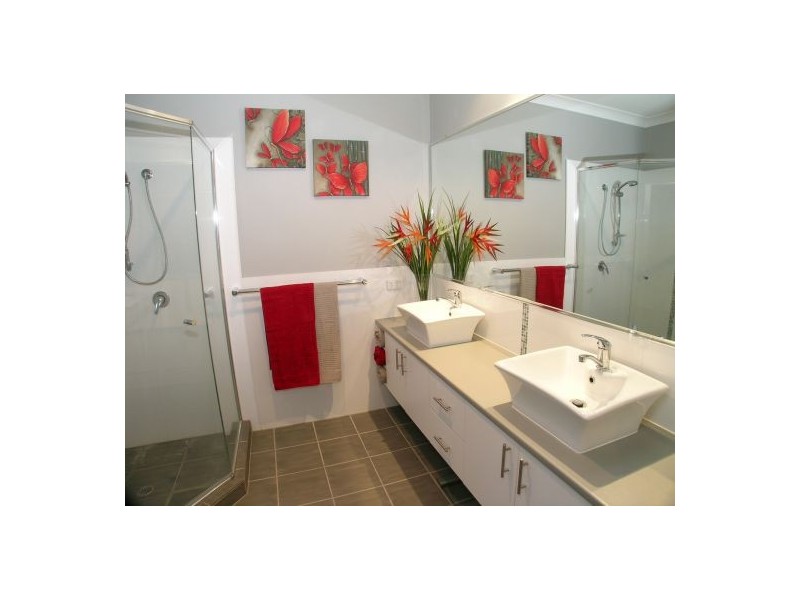 34 Larapinta Circuit, Parkinson QLD 4115