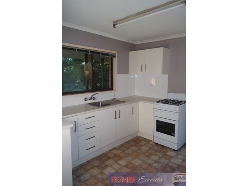 2/18 Roseglen Street, Greenslopes QLD 4120