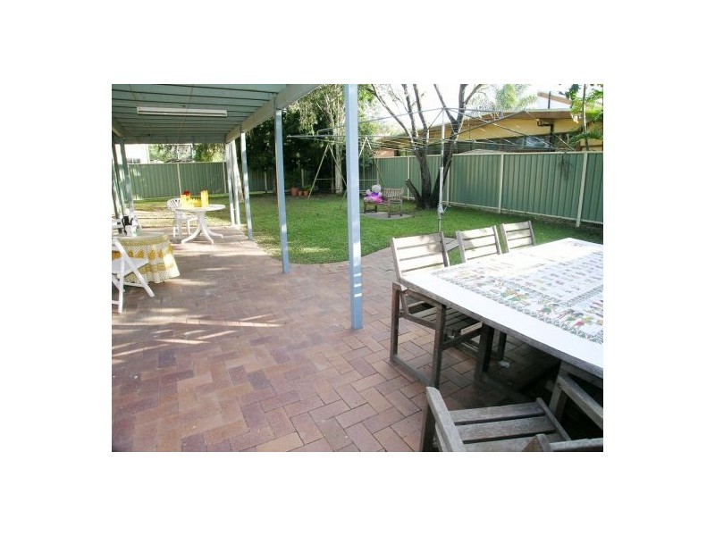 9 Koree Street, Carina QLD 4152