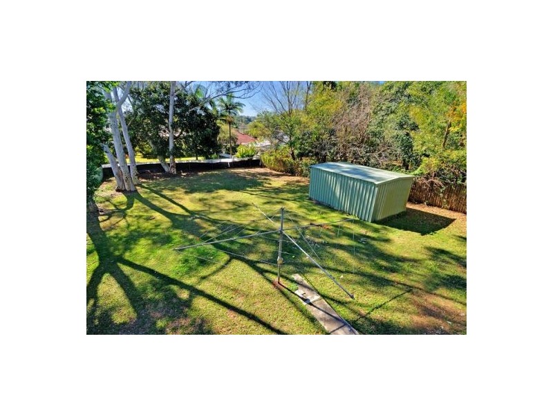 406 Richmond Rd, Cannon Hill QLD 4170