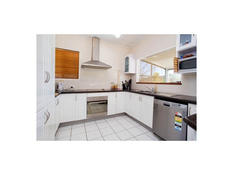 25 Danina St, Mansfield QLD 4122