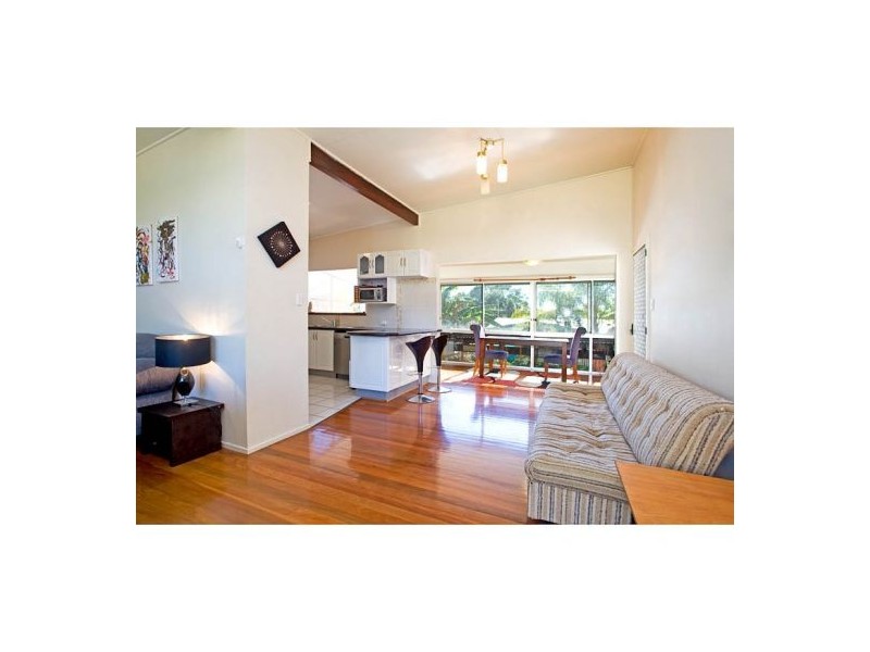 25 Danina St, Mansfield QLD 4122