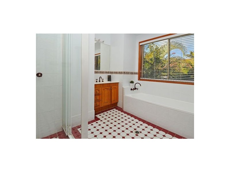 4 Da Vinci Ct, Mackenzie QLD 4156