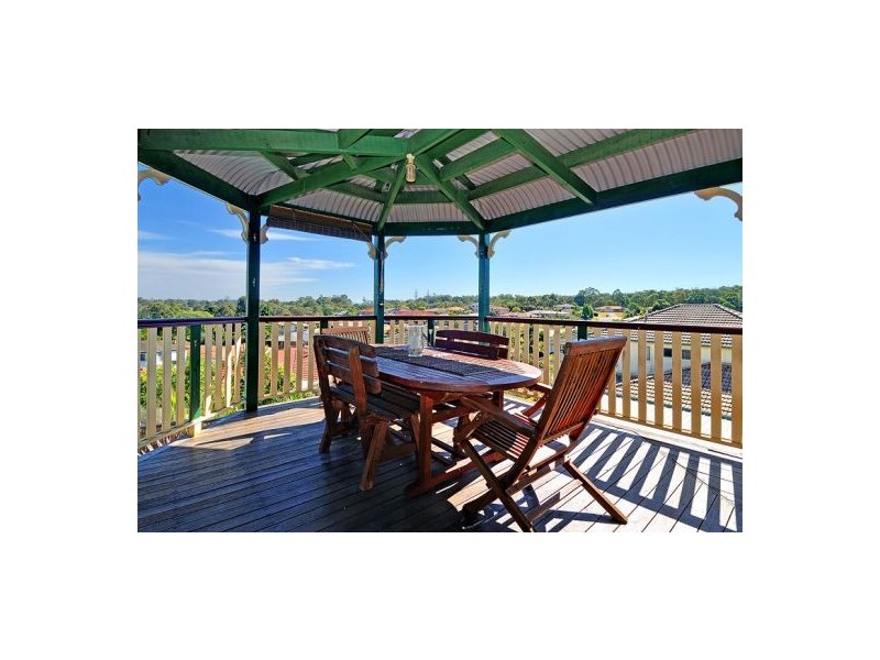 4 Da Vinci Ct, Mackenzie QLD 4156