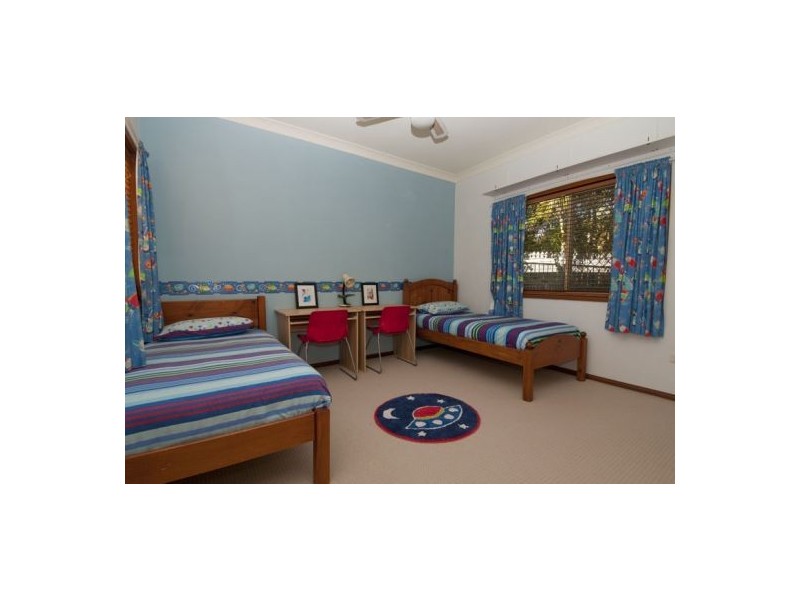 4 Da Vinci Ct, Mackenzie QLD 4156