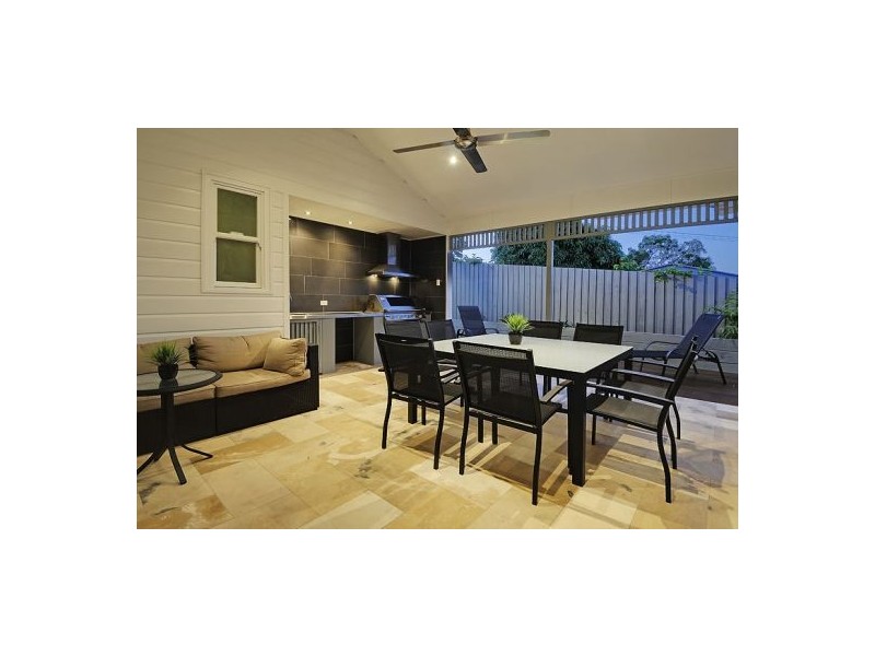 15 Landor Street, Tarragindi QLD 4121