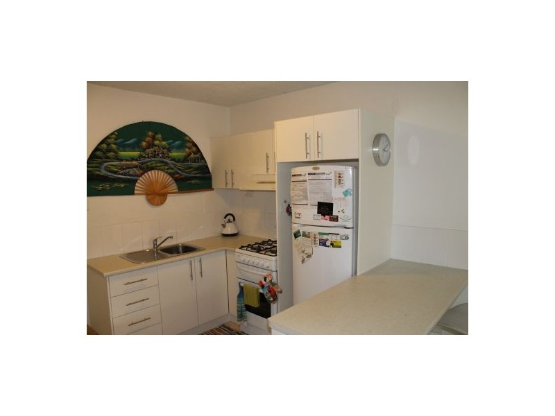 2/31 Robinson Street, Coorparoo QLD 4151