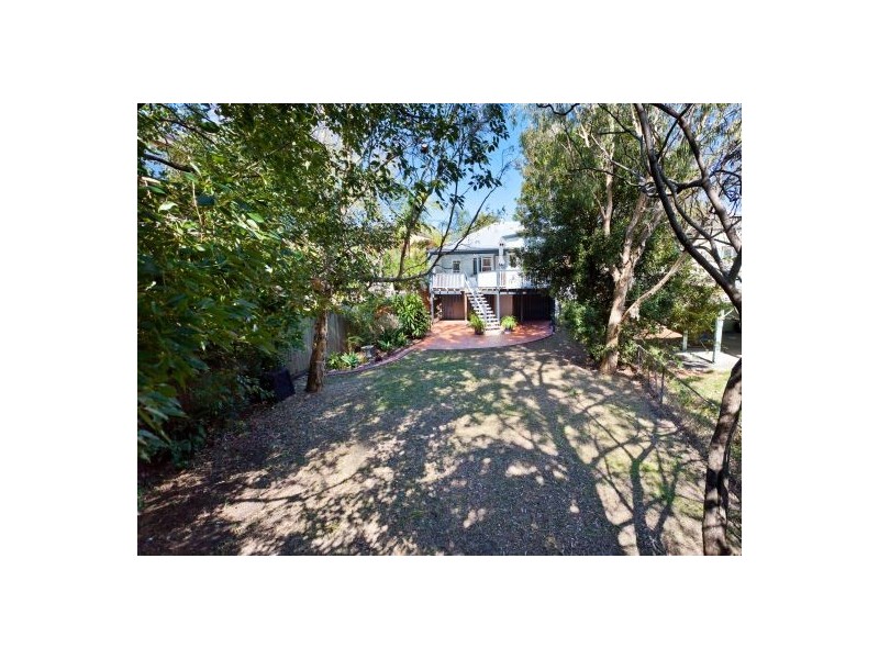 46 Gordon Street, Greenslopes QLD 4120