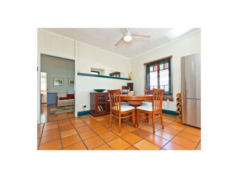 46 Gordon Street, Greenslopes QLD 4120