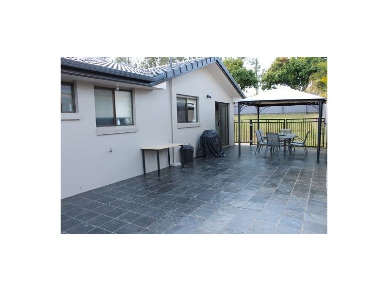227 Randall Road, Wynnum West QLD 4178