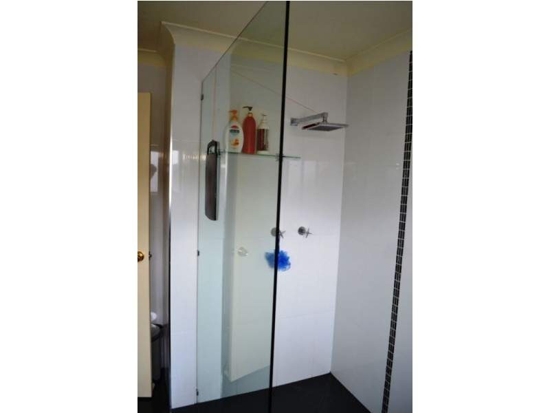 227 Randall Road, Wynnum West QLD 4178