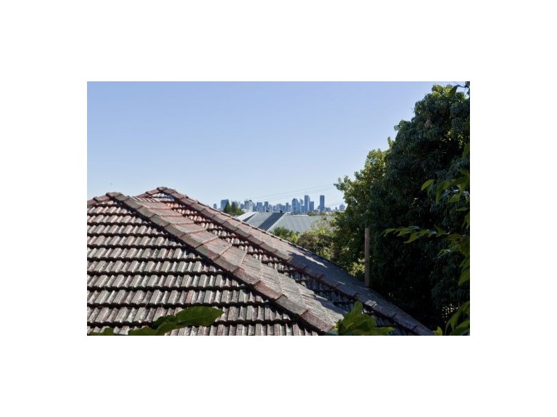 81 Douglas street, Greenslopes QLD 4120