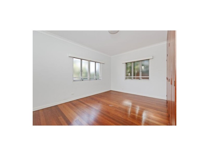 81 Douglas street, Greenslopes QLD 4120