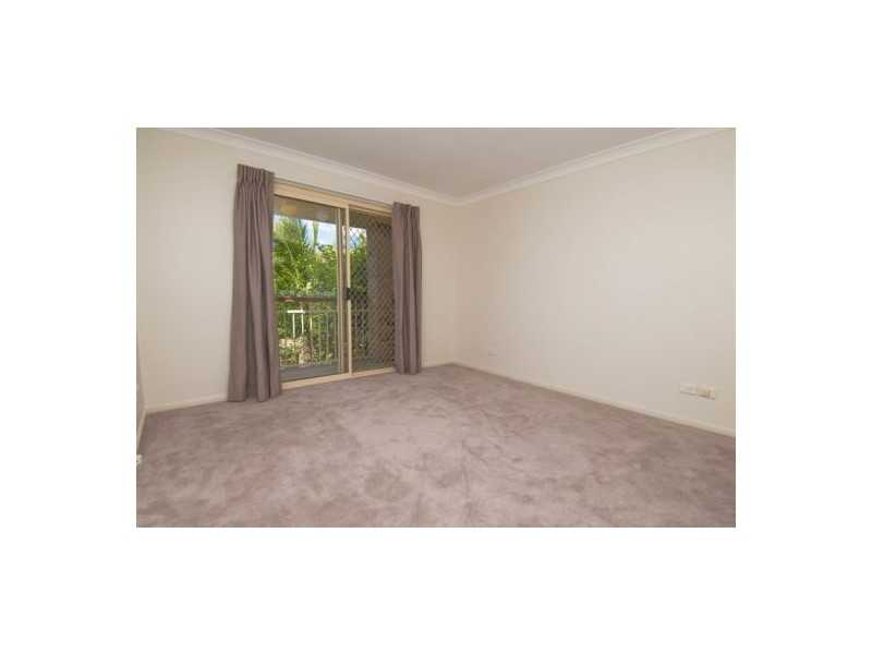 2 / 118  Chester Road, Annerley QLD 4103