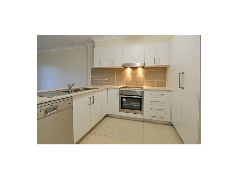 2 / 118  Chester Road, Annerley QLD 4103