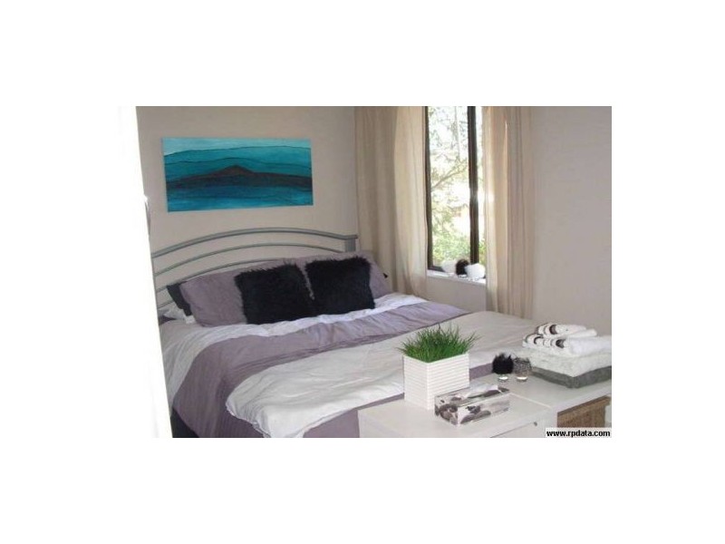 4 Karthina Street, Bulimba QLD 4171