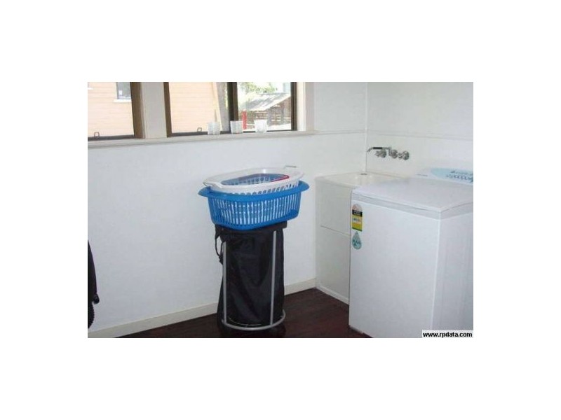 4 Karthina Street, Bulimba QLD 4171