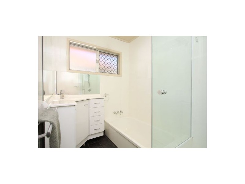 72 Andrew Av, Tarragindi QLD 4121